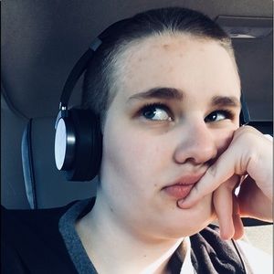 Meet your Posher, Alex